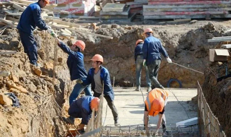 Грузчики и разнорабочие 20